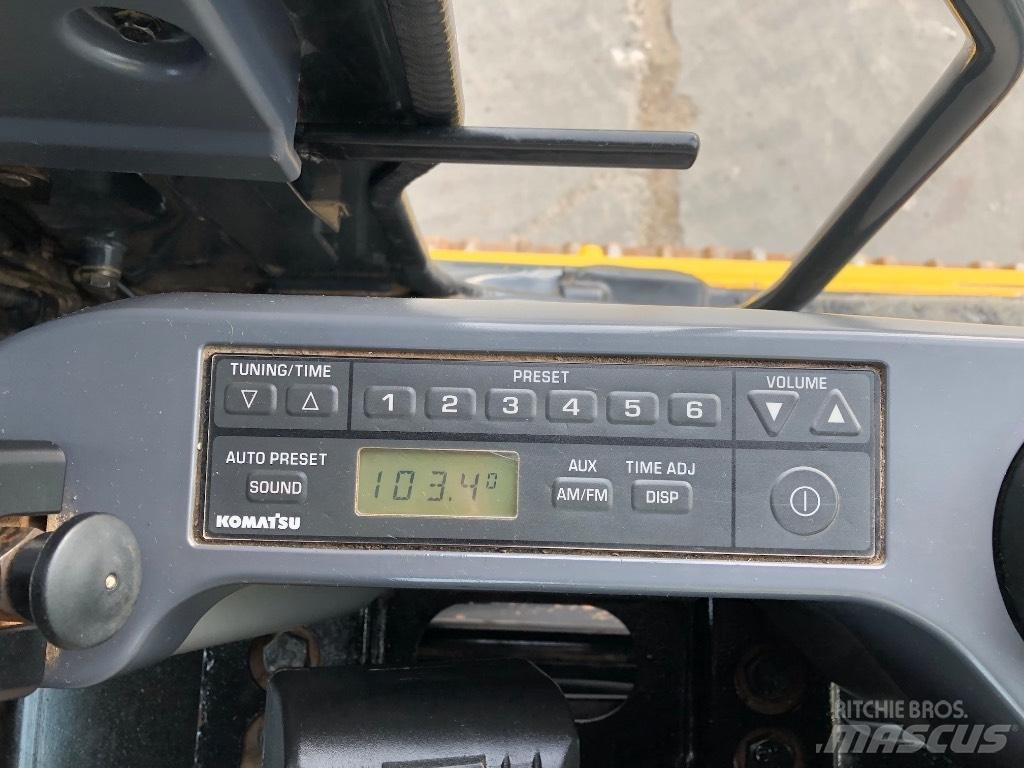 Komatsu PC210LC-11 Excavatoare pe șenile

