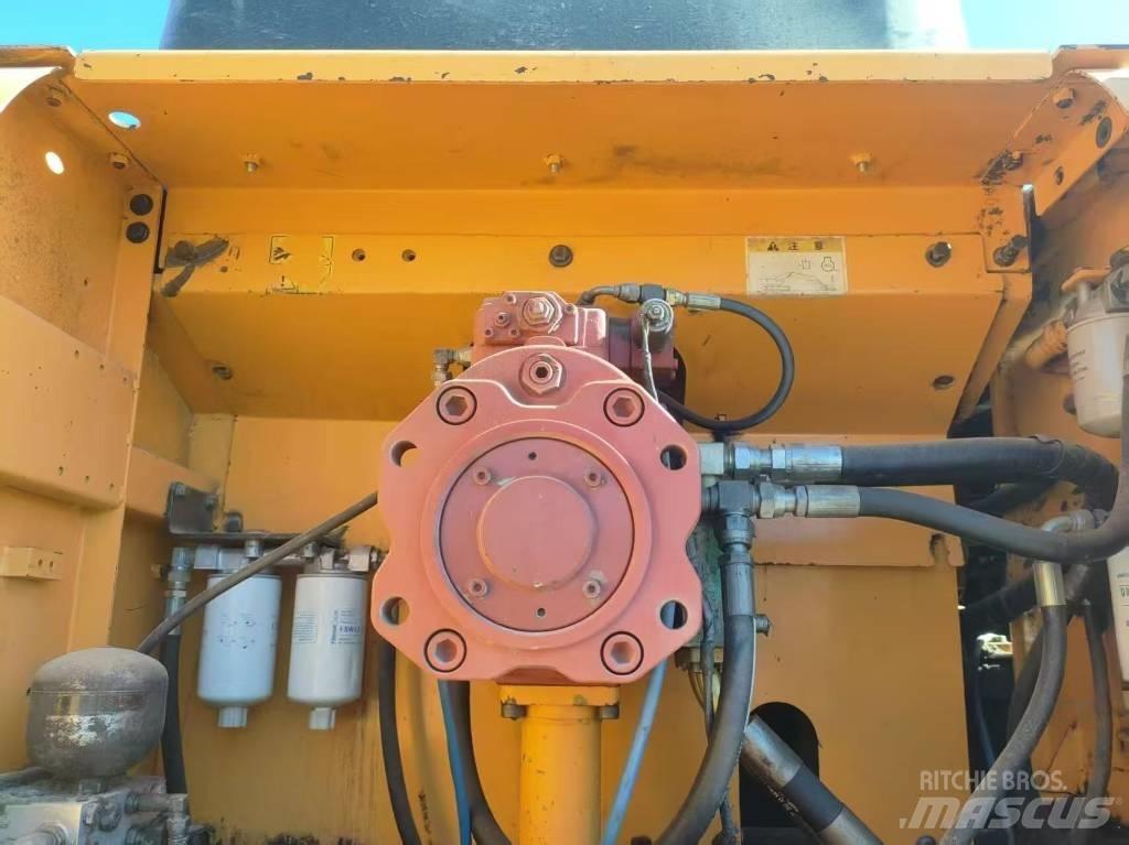 Hyundai R520LC-9T Excavatoare pe șenile
