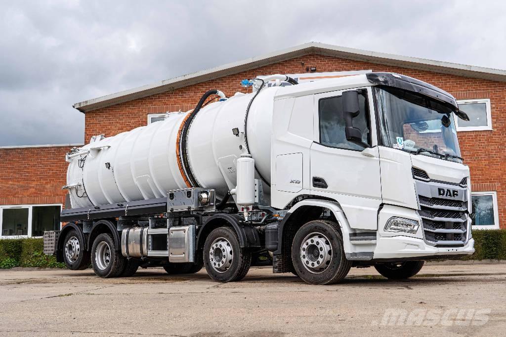 DAF XD 450 FAX 8x2 Cisterne
