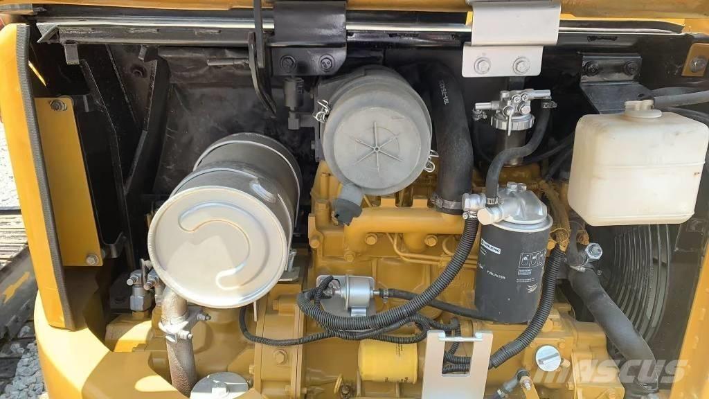 CAT 304 CR Mini excavatoare < 7t