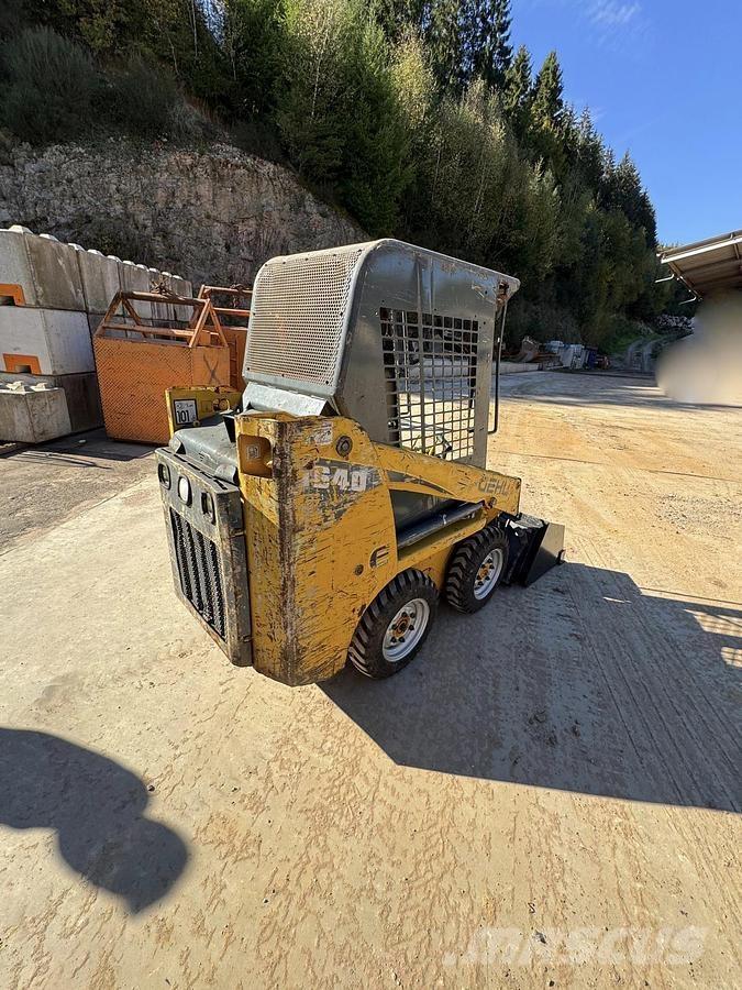 Gehl 1640 Utilaje de manevrarea a bustenilor