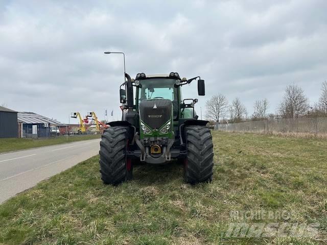 Fendt 828 Vario Tractoare