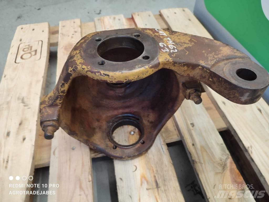 CAT th62 crossover Axe