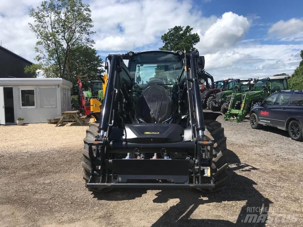 Valtra G 135 A Tractoare