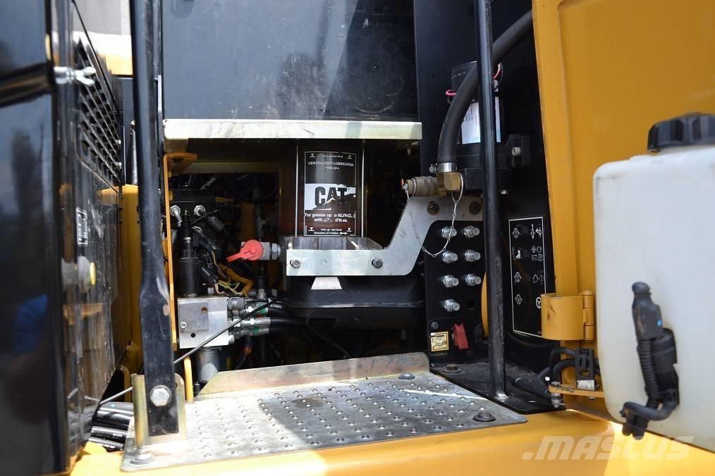 CAT M 315 D Excavatoare cu roti