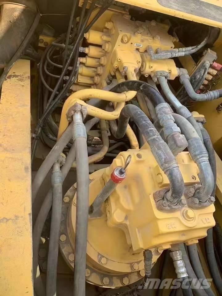 Komatsu PC 360 Excavatoare pe șenile
