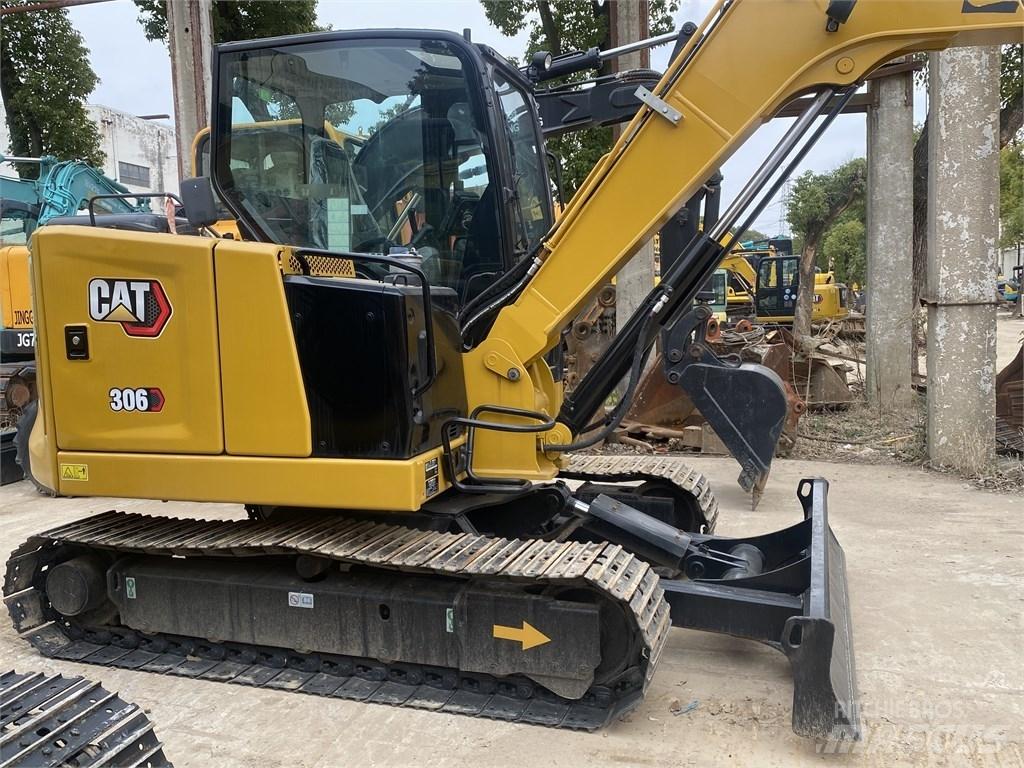 CAT 306 Excavatoare pe șenile
