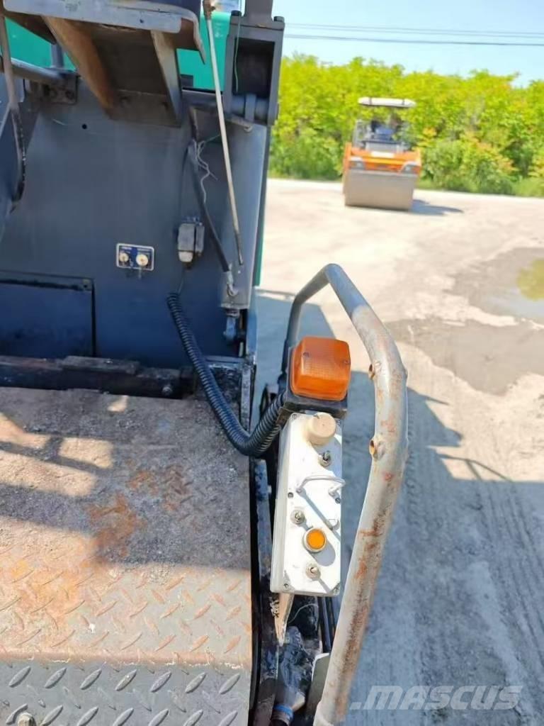 XCMG RP 453 L Pavatoare asfalt