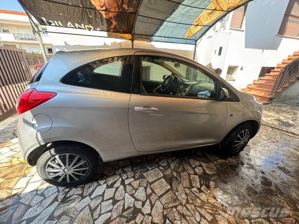 Ford ka Masini