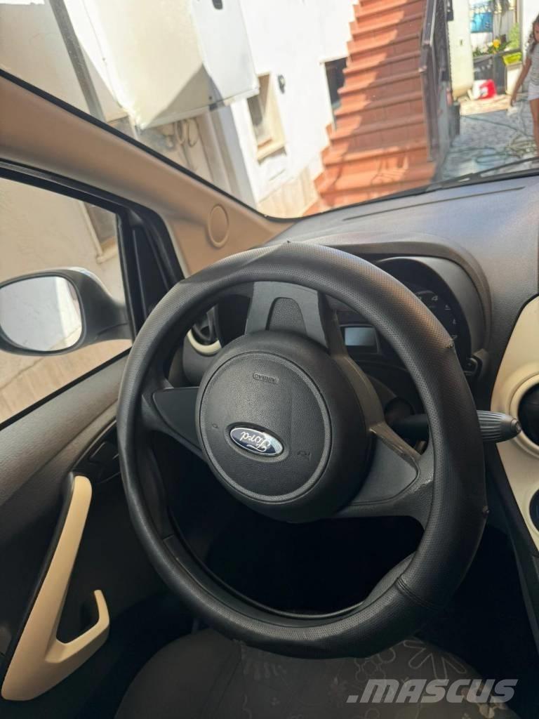 Ford ka Masini