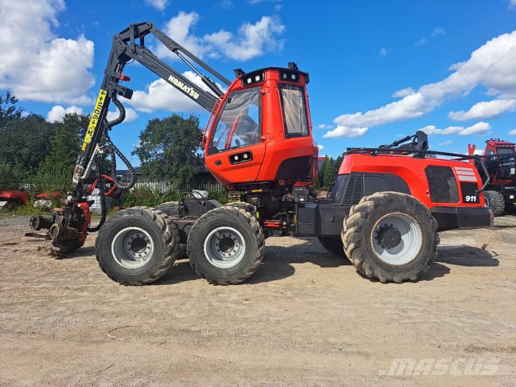 Komatsu 911 Combine forestiere