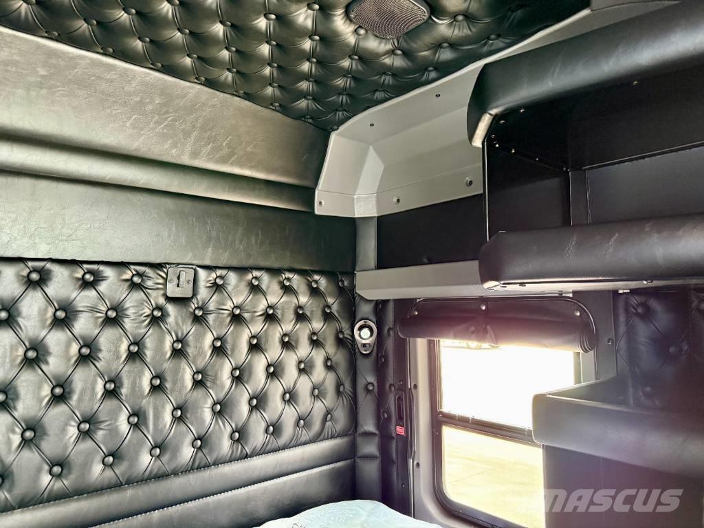 Kenworth T800 Autotractoare