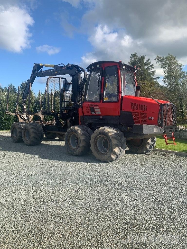 Komatsu 835 Transportoare