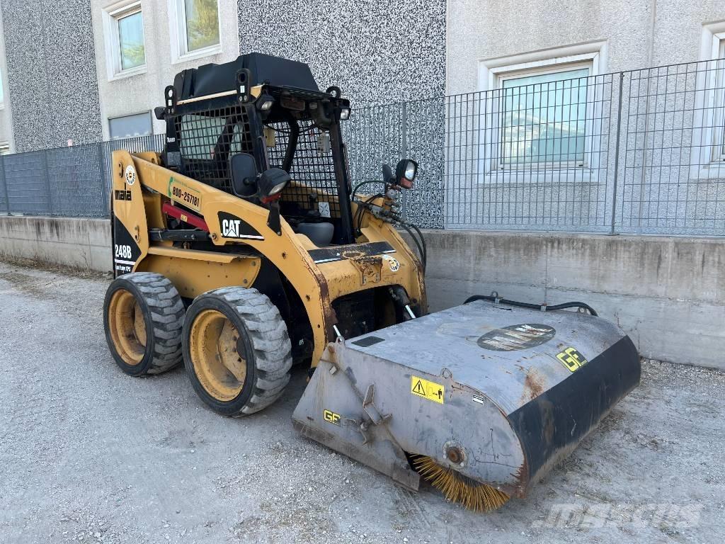 CAT 248 B HF-XPS Mini incarcator
