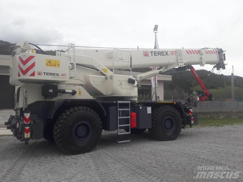 Terex TRT 70 Macara teren accidentat