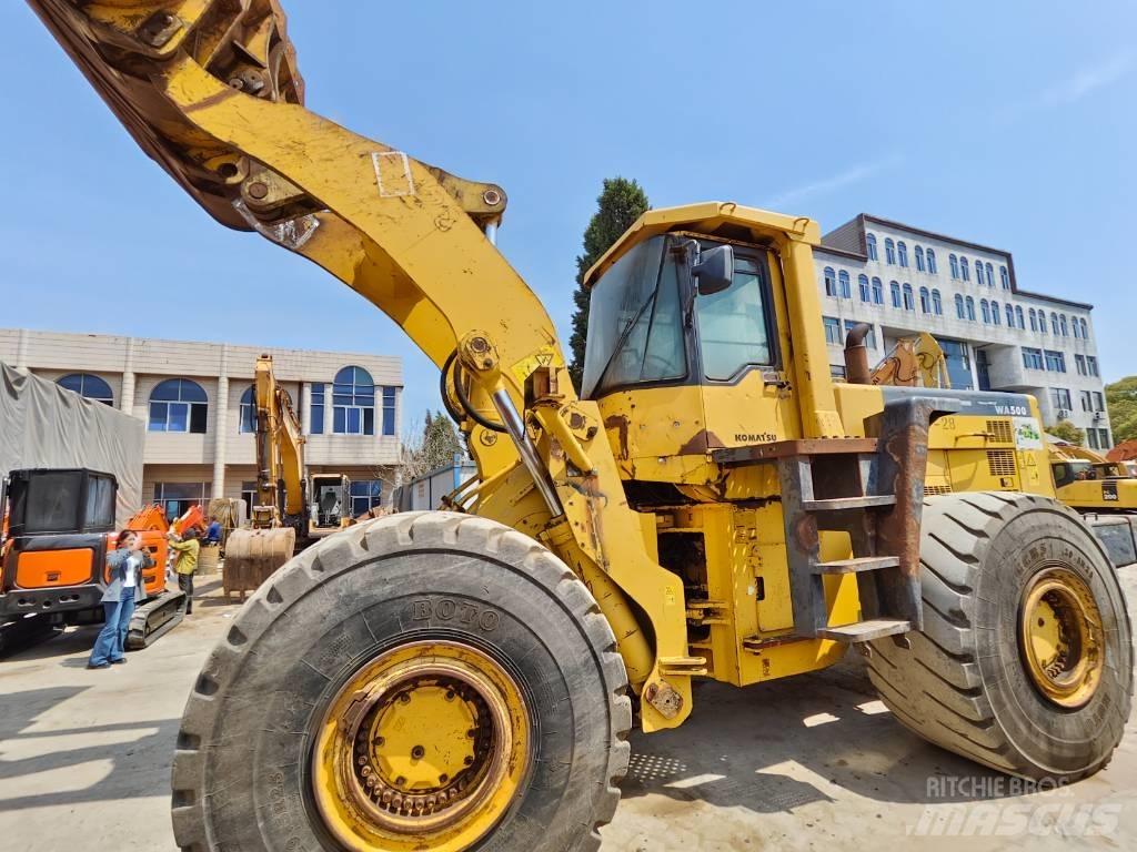 Komatsu WA 500 Incarcator pe pneuri