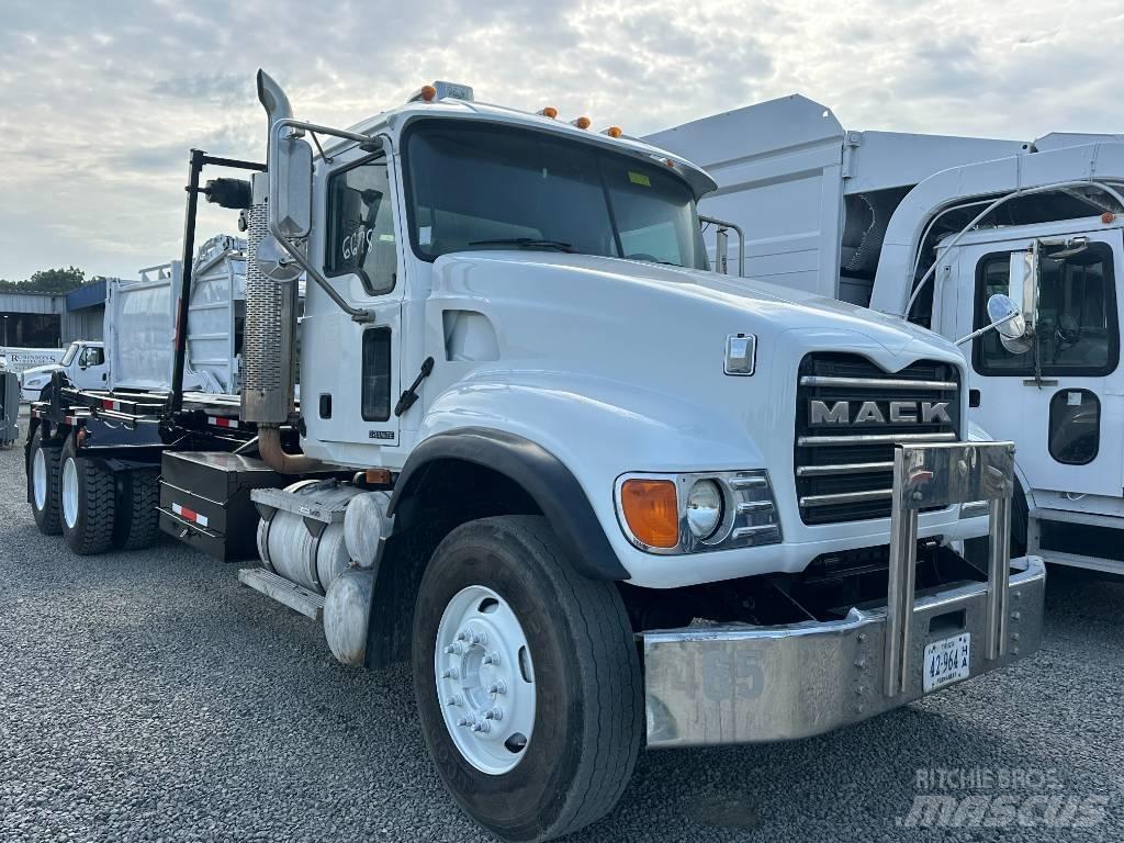 Mack CV 713 Camioane Demontabile