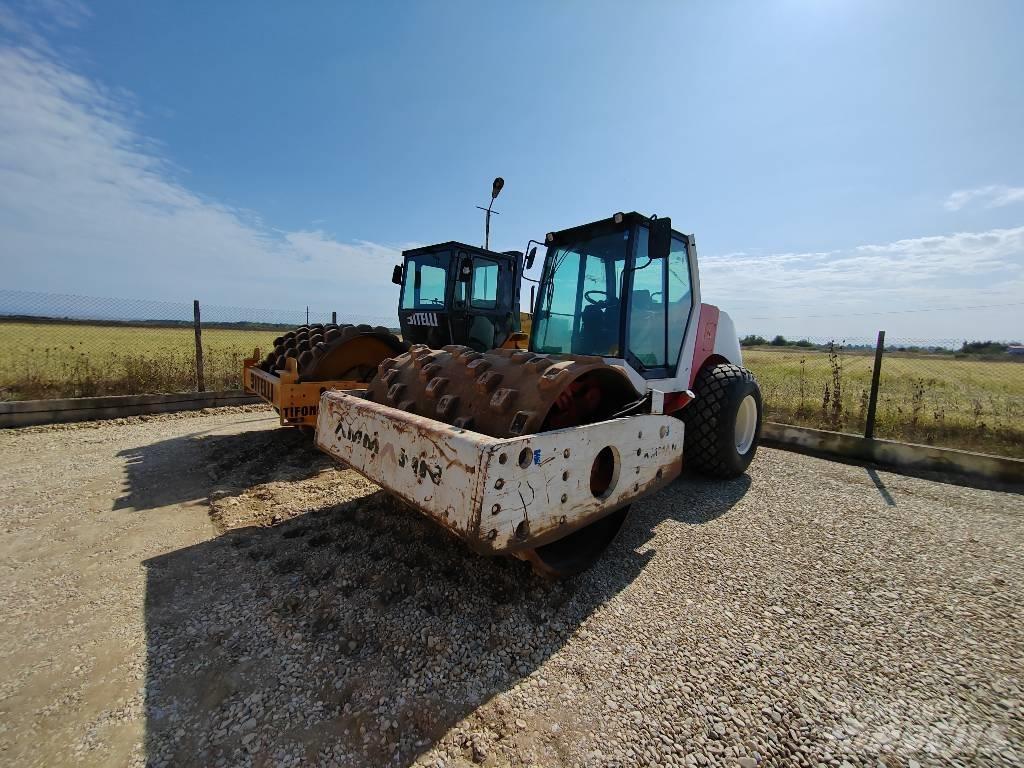 Ammann AC 130 Cilindri compactori micsti