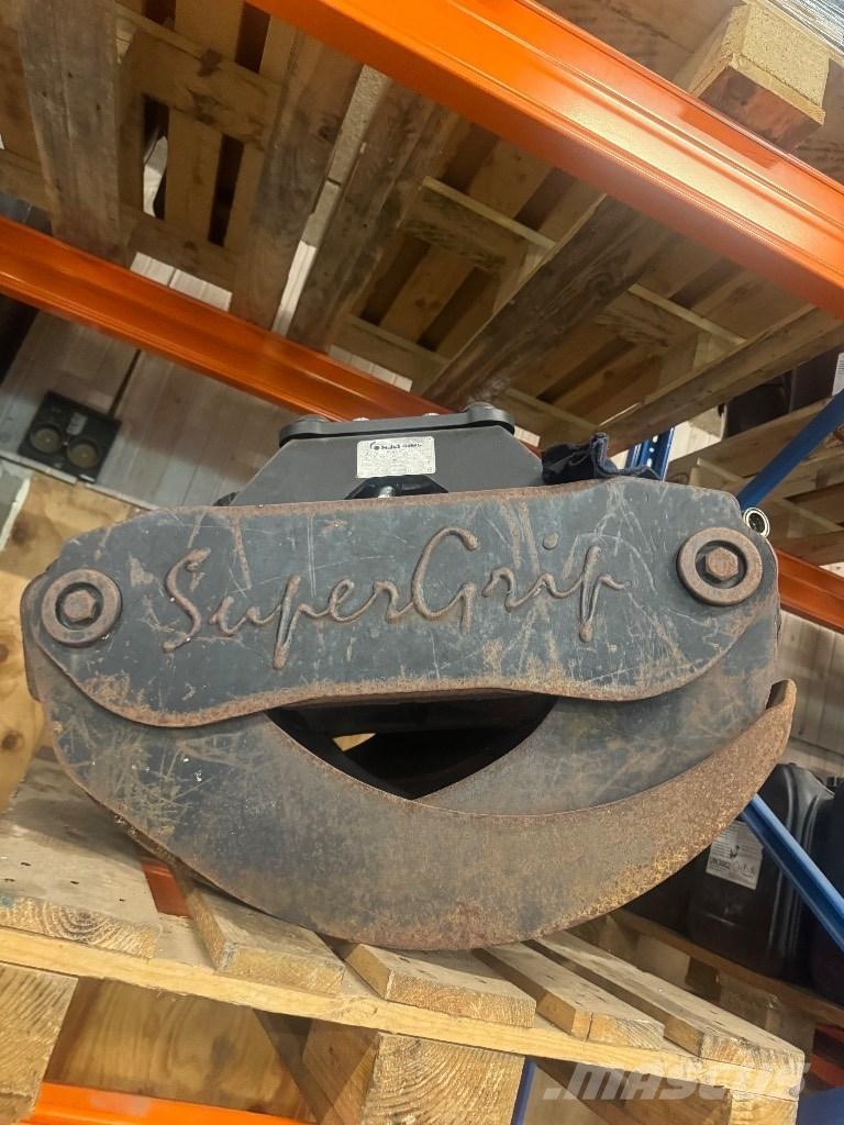 Valtra T 214 D Tractoare forestiere