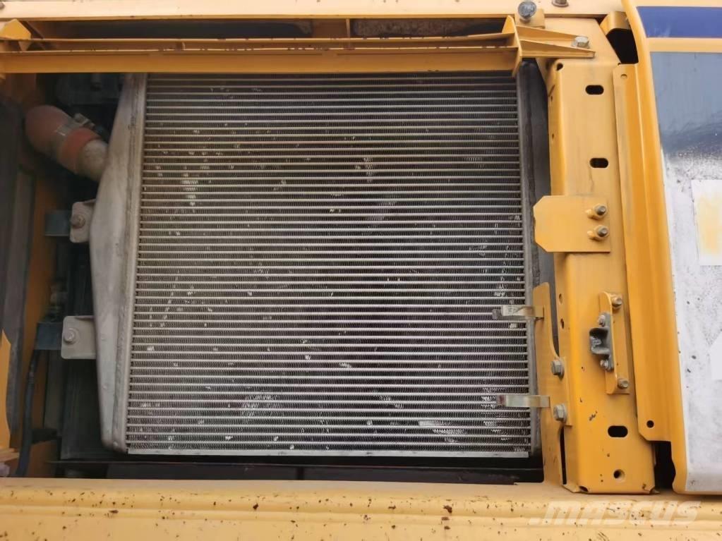 Komatsu PC 450-8 Excavatoare pe șenile
