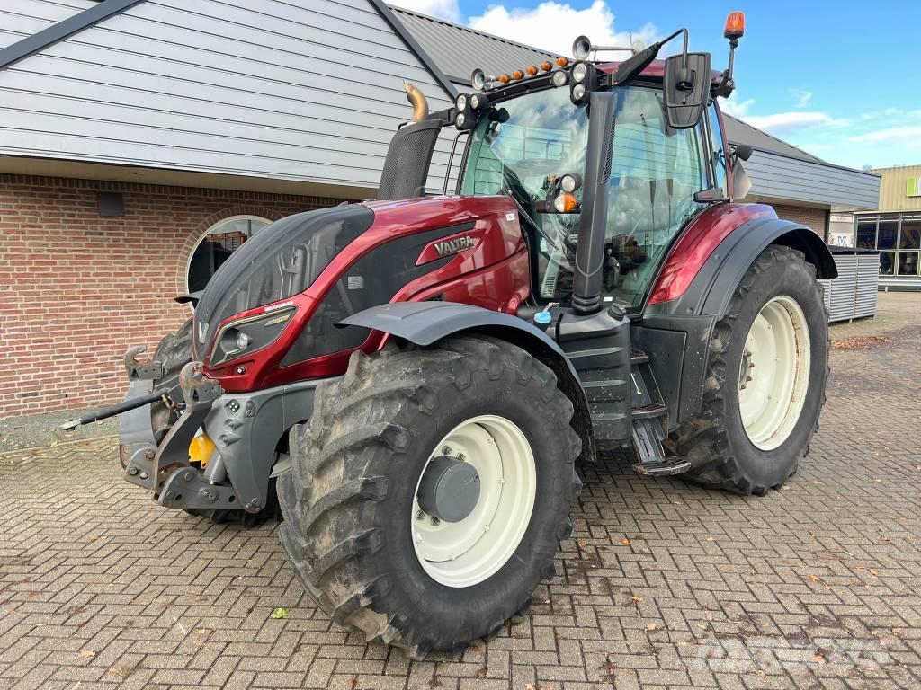 Valtra T 174 Versu Tractoare