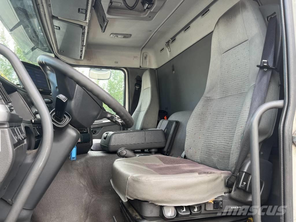 Volvo FM 9 380 Camion cu control de temperatura