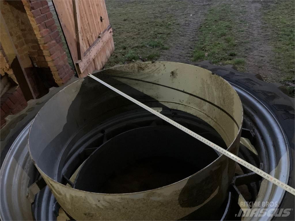 Goodyear 300/90R50 Utilaje agricole - Altele