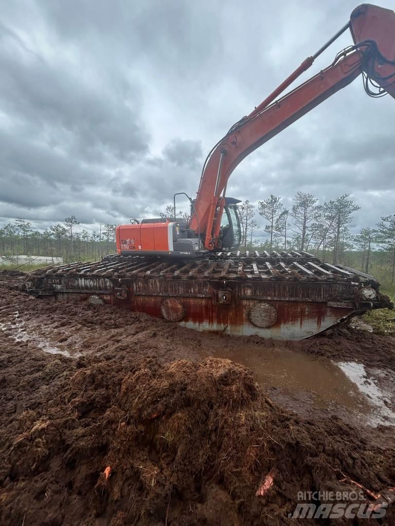 Hitachi 250 Excavator amfibiu