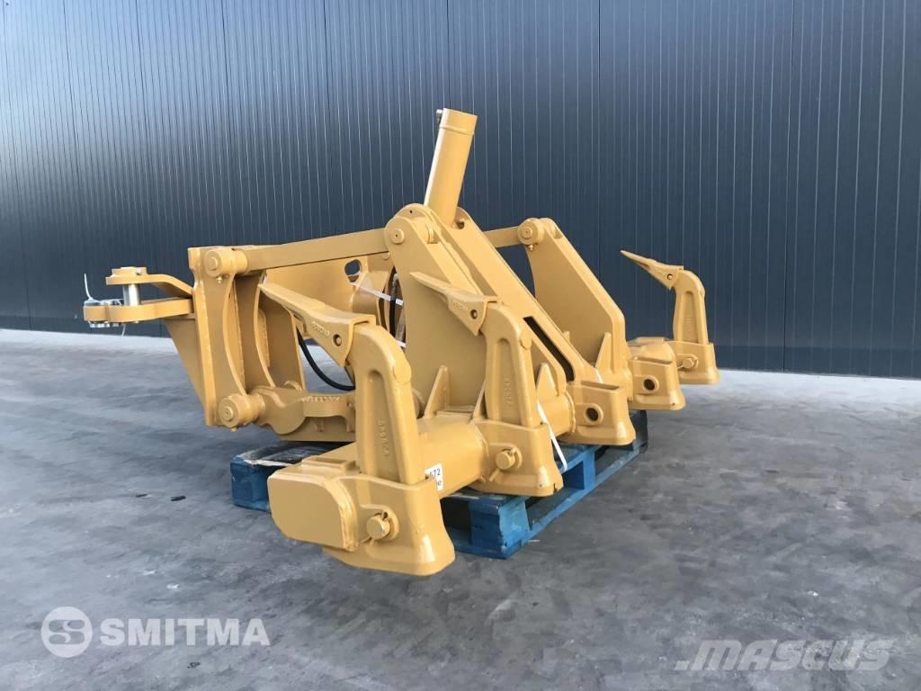 CAT 120M2 Scarificatoare