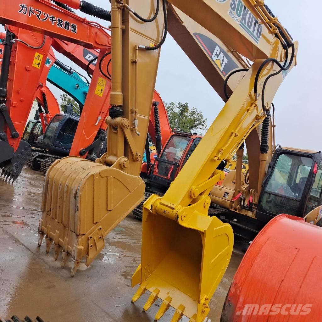 Komatsu PC 130-7 Excavatoare pe șenile
