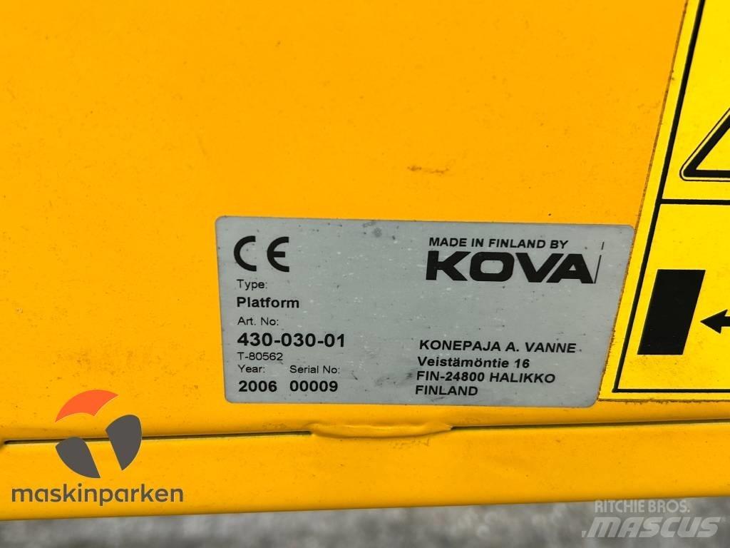 Kova Tippflak Utilaje întreţinere terenuri - Altele