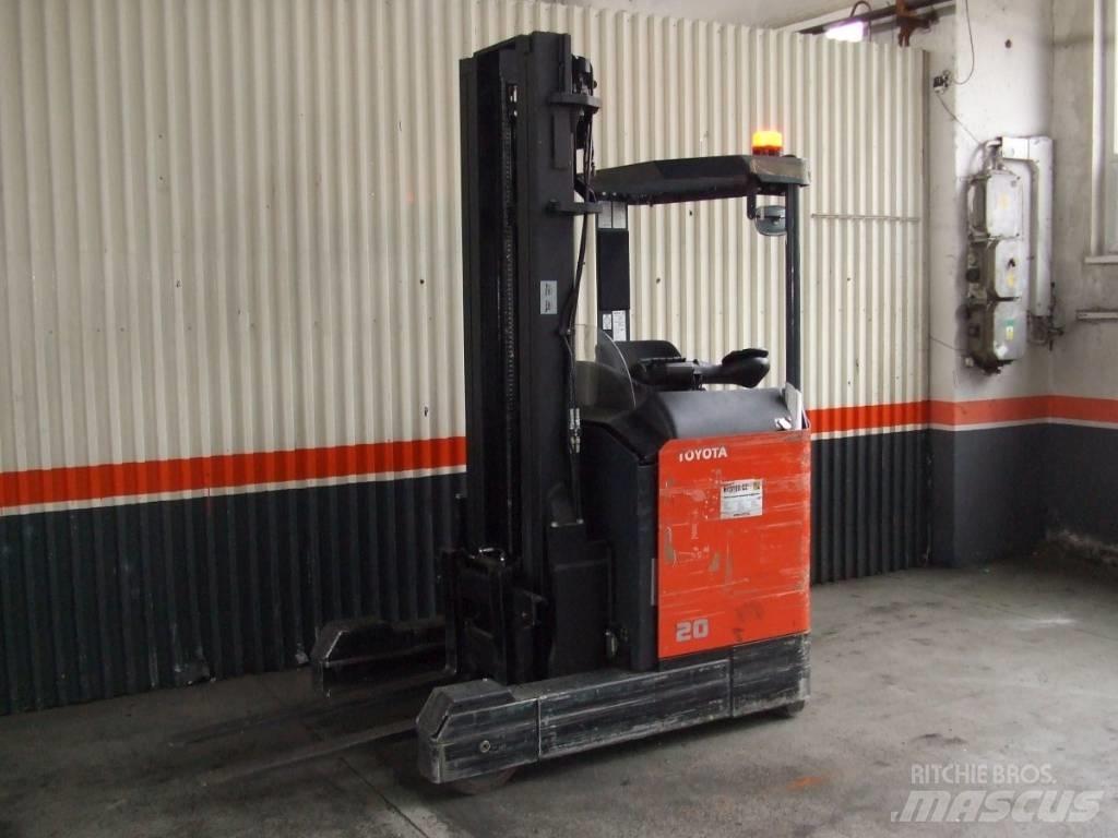 Toyota 7FBRE20 Stivuitor cu catarg retractabil
