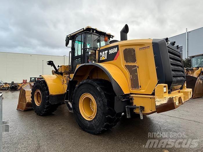 CAT 966M Incarcator pe pneuri