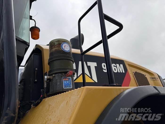 CAT 966M Incarcator pe pneuri
