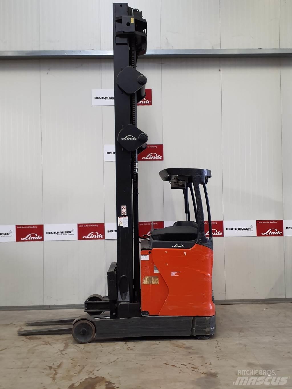 Linde R16HD Stivuitor cu catarg retractabil
