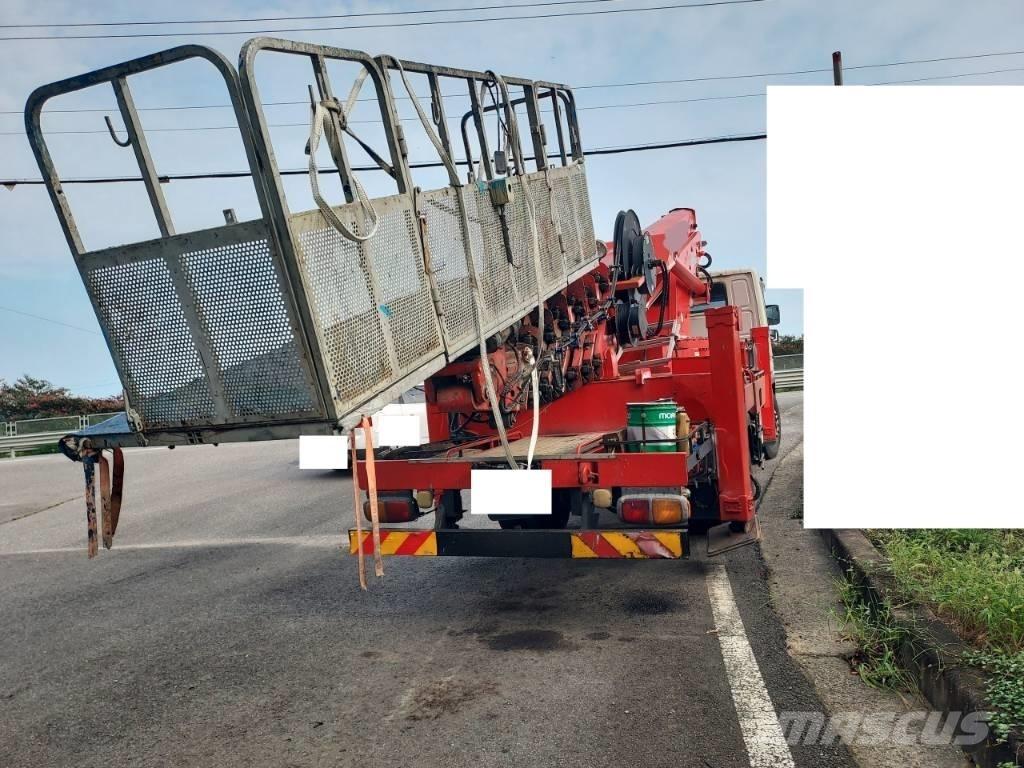 Horyong SKY450 Platforme aeriene montate pe camion