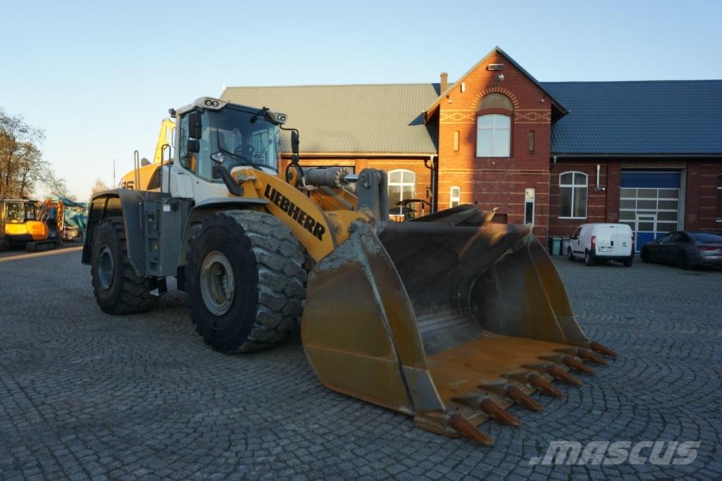 Liebherr 586 xpower Incarcator pe pneuri