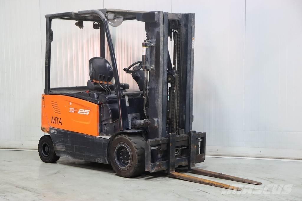 Doosan B25XL-7 Stivuitor electric