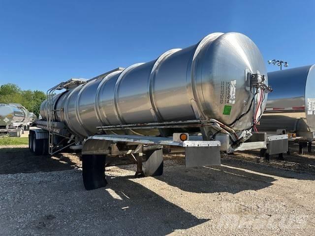  NOVA MC307 7000 GAL Remorci Cisterne