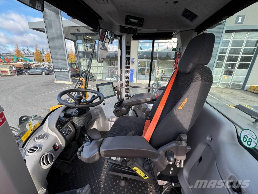 Volvo L 70 H Incarcator pe pneuri