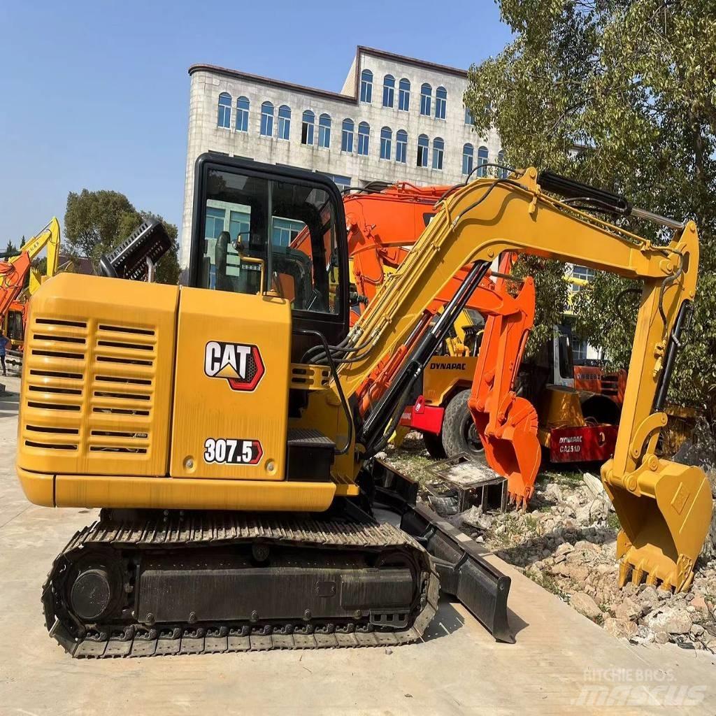 CAT 307.5 Excavatoare 7t - 12t