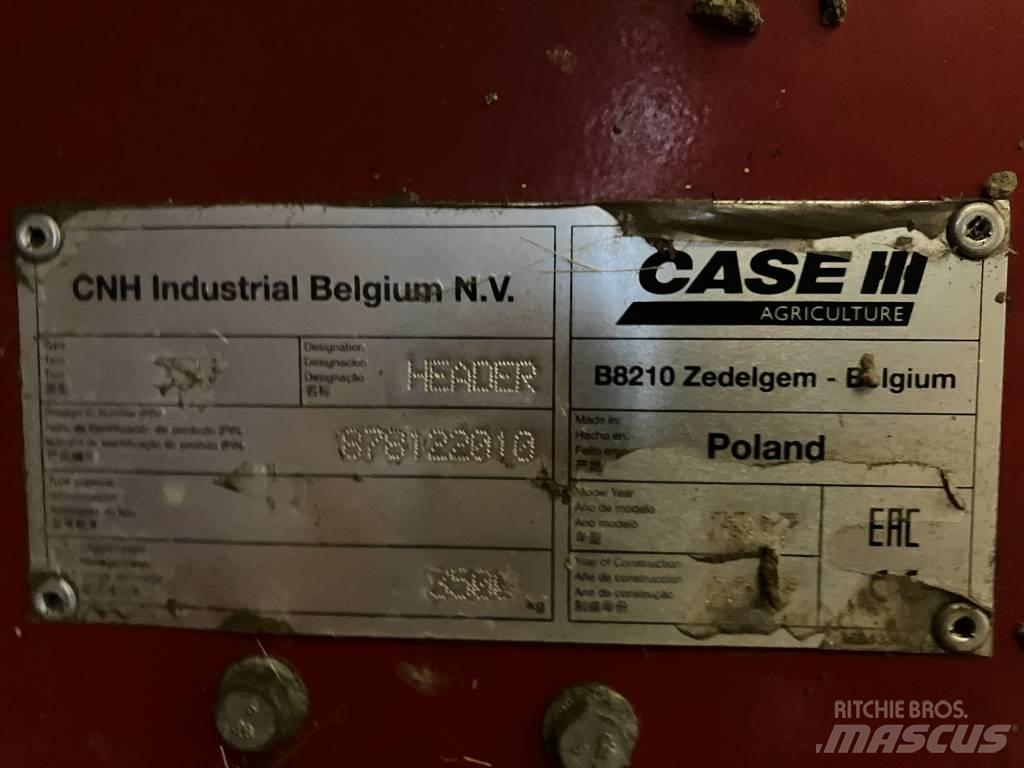 Case IH Axial 8240 Combine de secerat