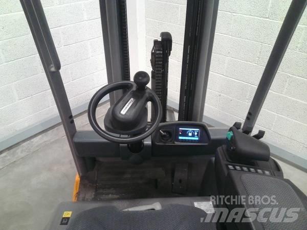 Jungheinrich EFG 215 Stivuitor electric