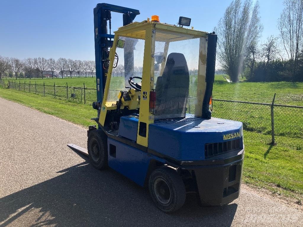Nissan Heftruck Stivuitor diesel