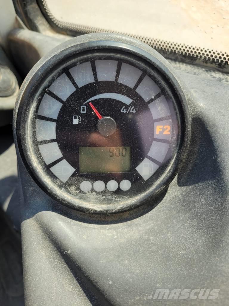 Liebherr L 506 Incarcator pe pneuri