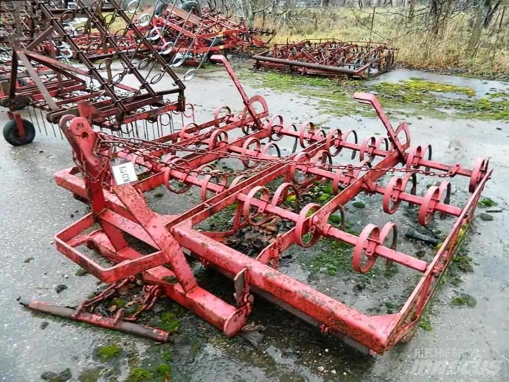 Lilla Harrie 220 Cultivatoare