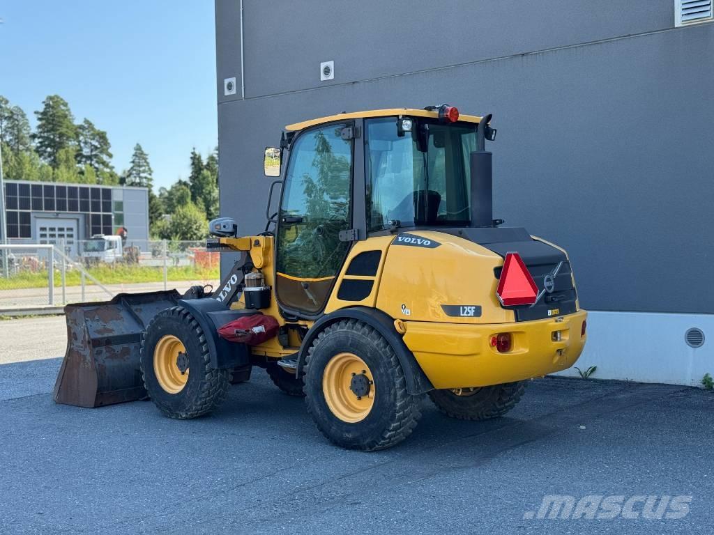 Volvo L 25 F Incarcator pe pneuri