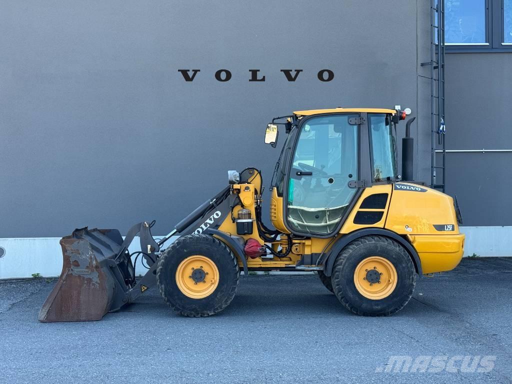 Volvo L 25 F Incarcator pe pneuri