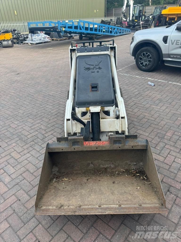 Bobcat MT 100 Încarcatoare cu excavator