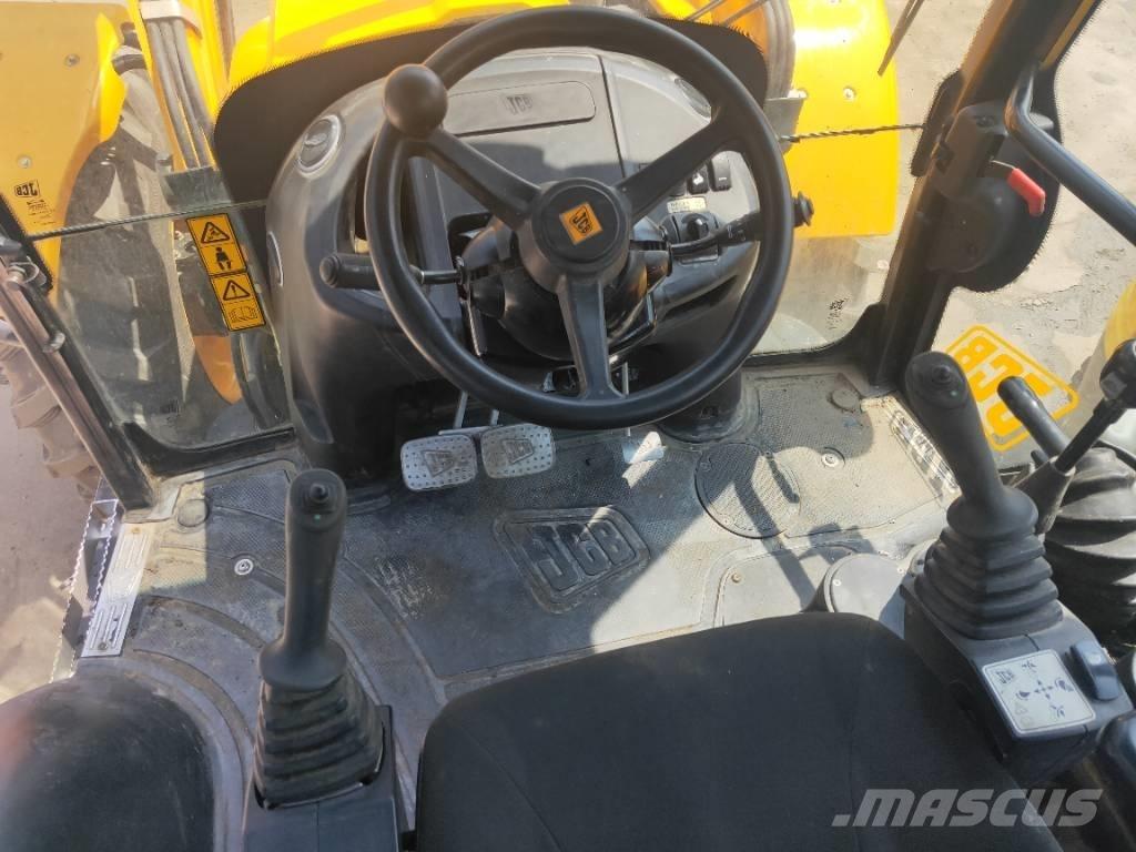 JCB 4CX Buldoexcavatoare